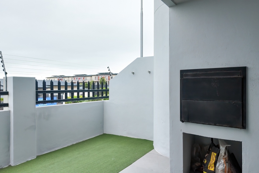 2 Bedroom Property for Sale in Burgundy Estate Western Cape
